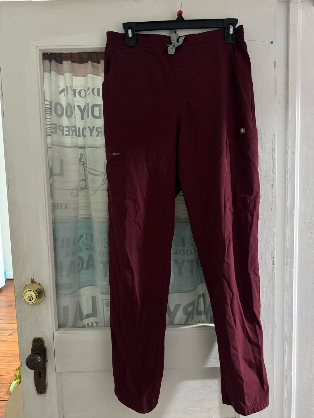Figs Women's Maroon Drawstring Jogger Pants